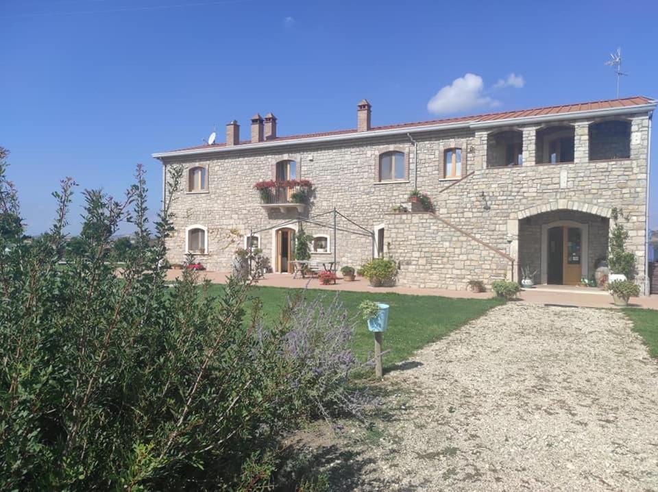 Masseria Fontana Dei Fieri Пиетрелчина Екстериор снимка