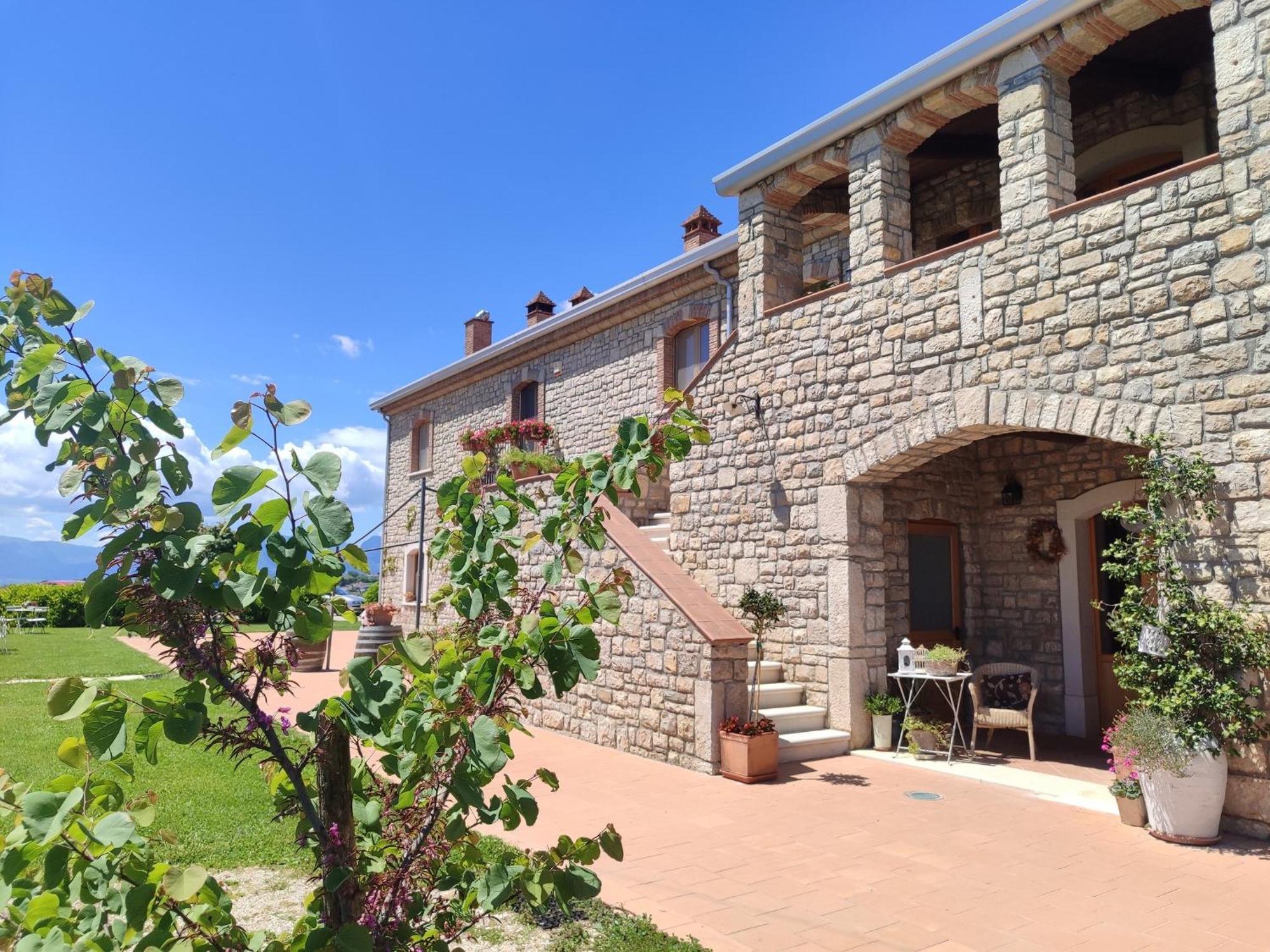Masseria Fontana Dei Fieri Пиетрелчина Екстериор снимка