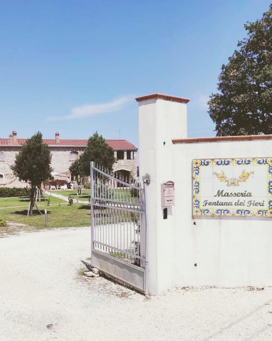 Masseria Fontana Dei Fieri Пиетрелчина Екстериор снимка