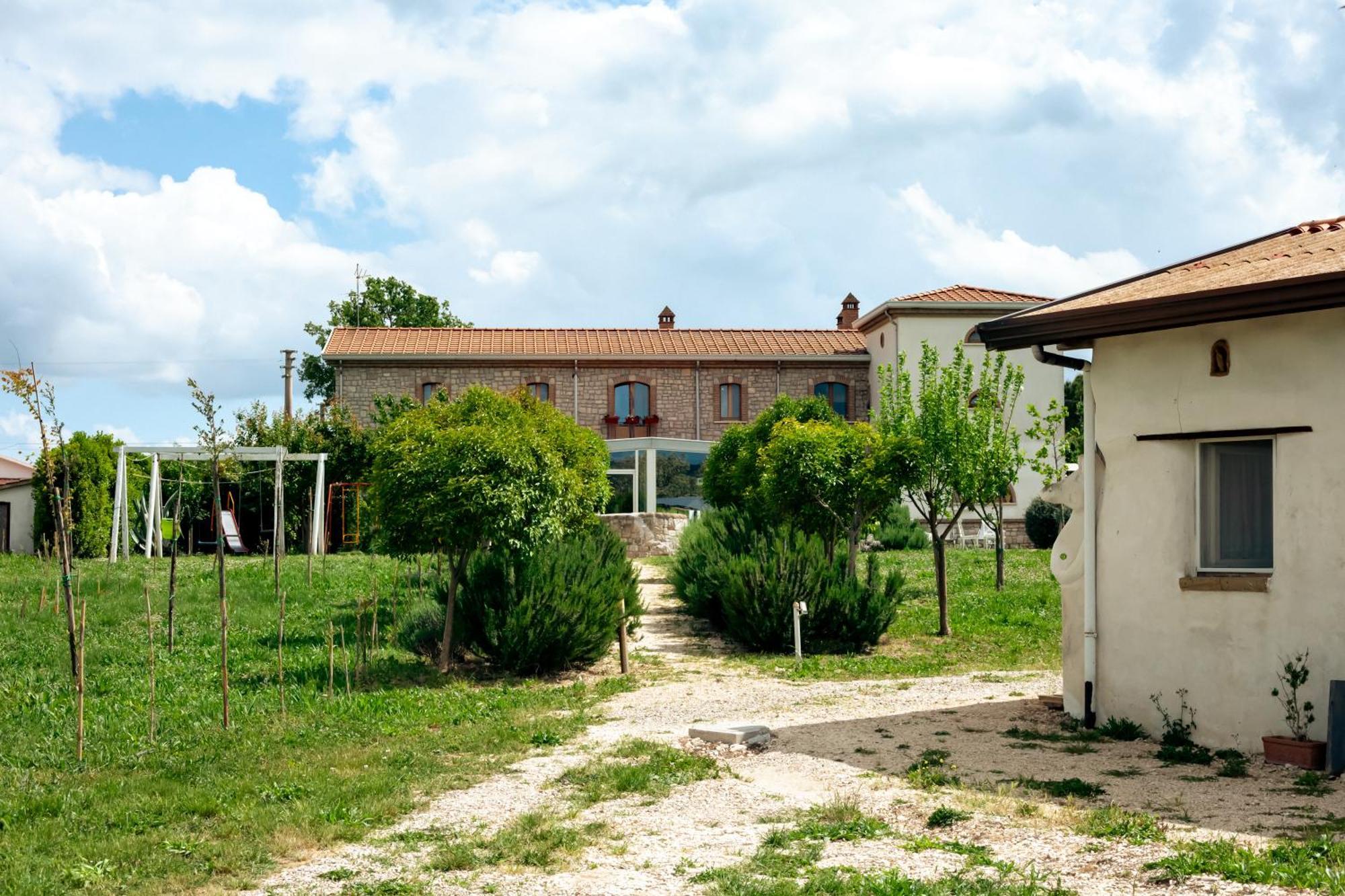 Masseria Fontana Dei Fieri Пиетрелчина Екстериор снимка