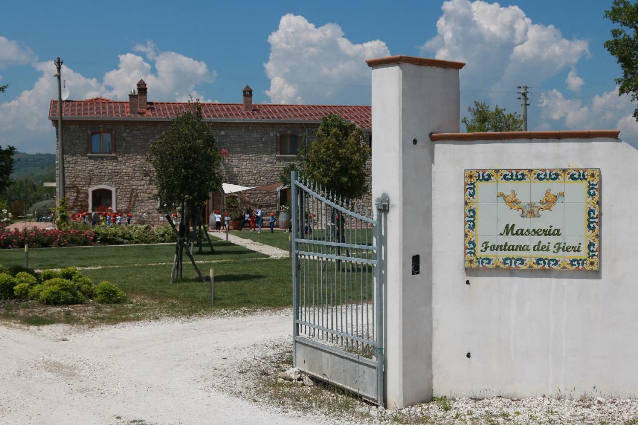 Masseria Fontana Dei Fieri Пиетрелчина Екстериор снимка